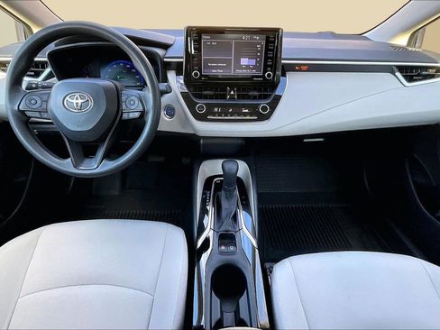 Used 2022 Toyota Corolla LE image 14