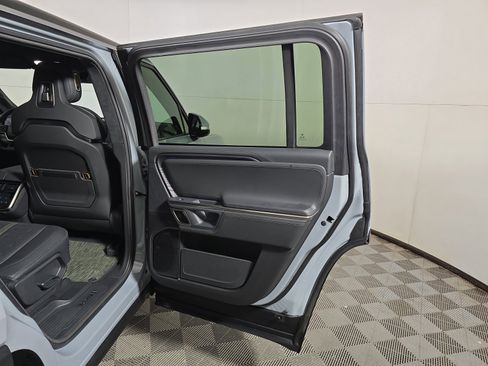 Used 2024 Rivian R1S Adventure AWD/4WD image 19