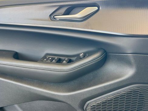 New 2025 Jeep Grand Cherokee L Altitude image 11