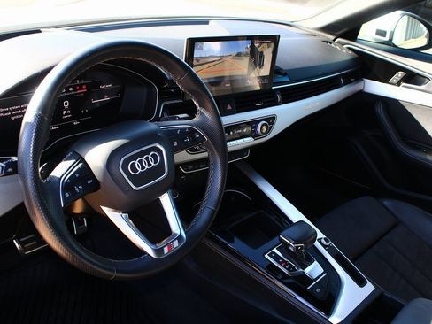 Used 2022 Audi A4 2.0T Prestige image 2