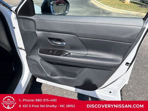 New 2026 Nissan Kicks SV w/ SV Premium Package FWD image 35