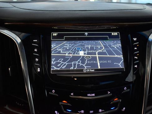 Used 2017 Cadillac Escalade Luxury image 21