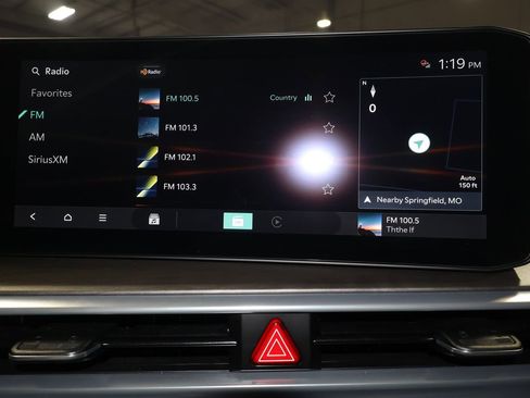 Used 2025 Kia Sorento SX image 12