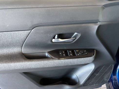 Used 2026 Nissan Kicks SV w/ Cold Weather Package FWD image 18
