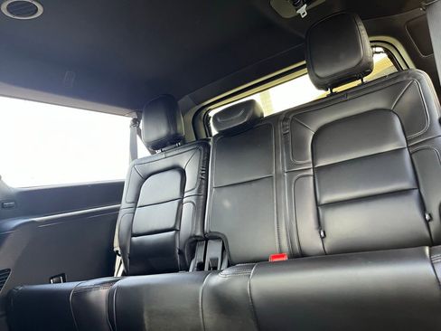 Used 2020 Lincoln Navigator L Reserve w/ Equipment Group 208A Reserve image 11