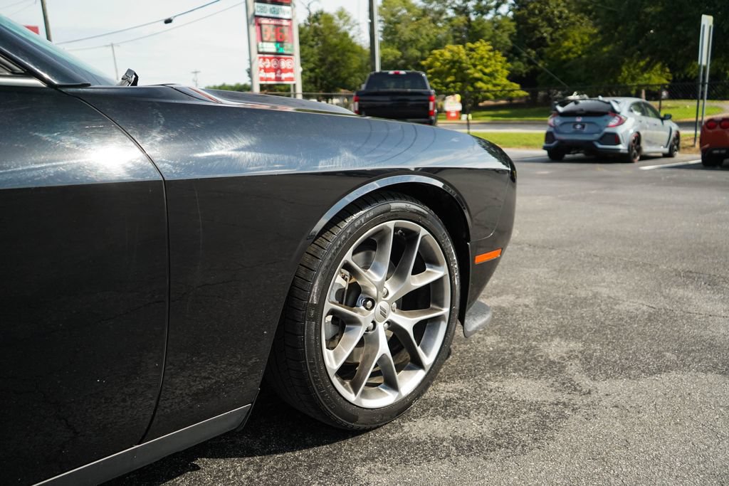 Used 2022 Dodge Challenger GT RWD image 18