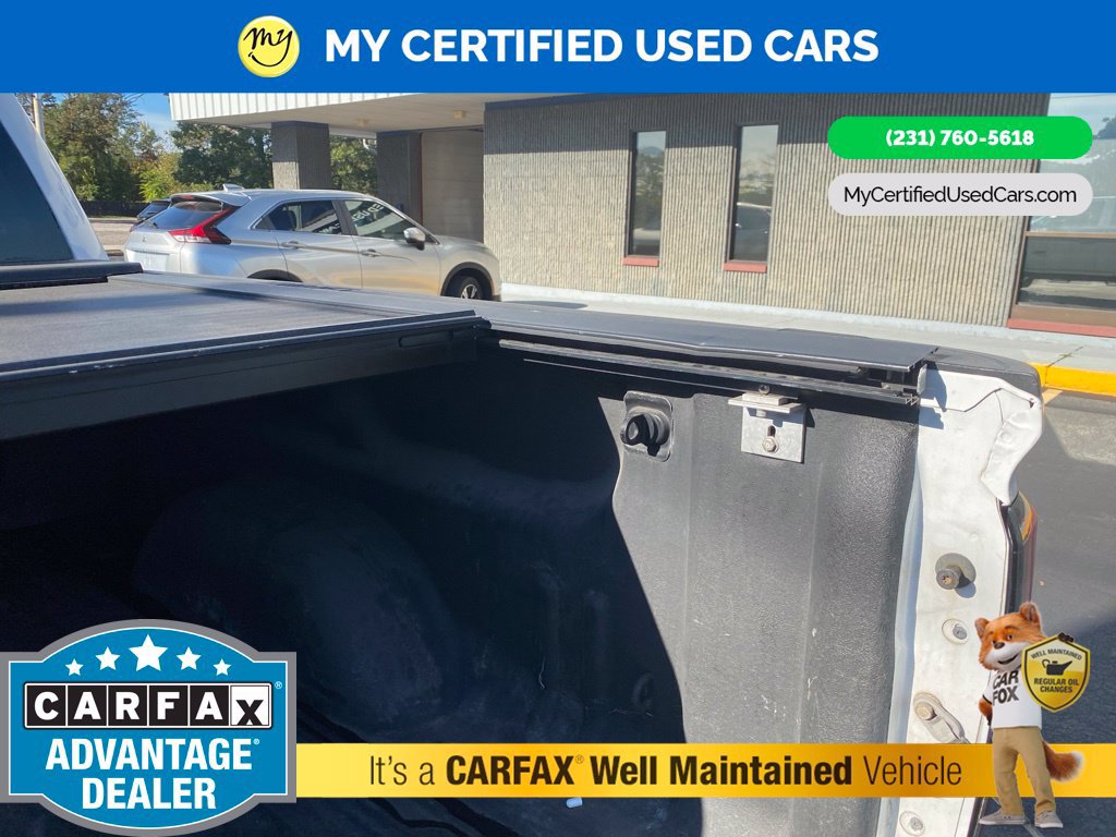 Used 2016 GMC Sierra 1500 SLT w/ All-Terrain Package AWD/4WD image 8