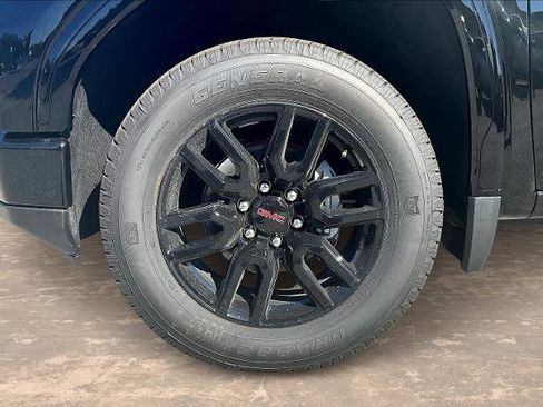 New 2026 GMC Sierra 1500 Elevation image 11