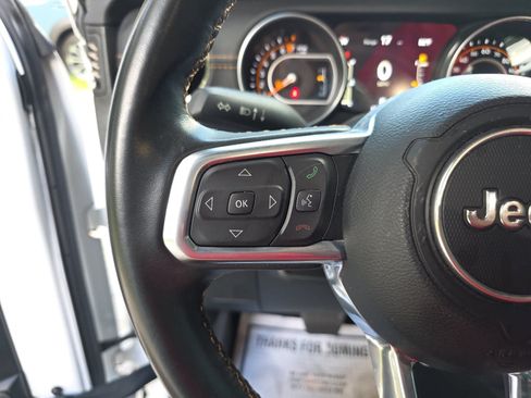 Used 2022 Jeep Gladiator Overland AWD/4WD image 13