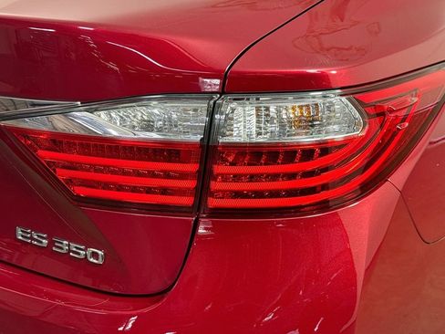 Used 2013 Lexus ES 350 w/ Luxury Pkg FWD image 35