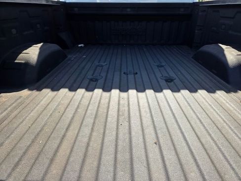 Used 2022 Chevrolet Silverado 2500 High Country w/ LPO, Dark Essentials Package AWD/4WD image 13