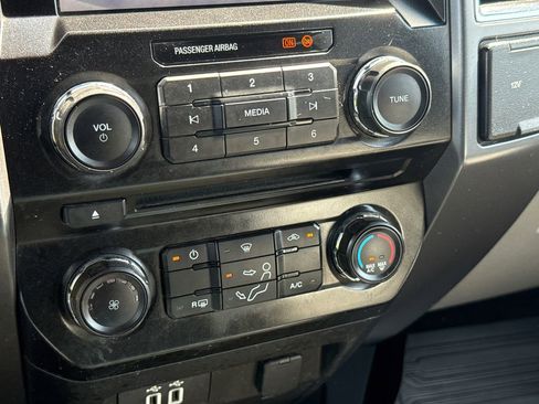 Used 2017 Ford F250 XLT w/ XLT Value Package image 28