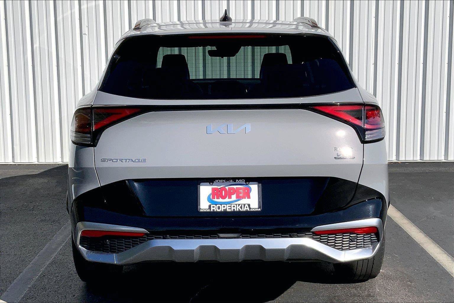 Used 2025 Kia Sportage SX FWD image 4