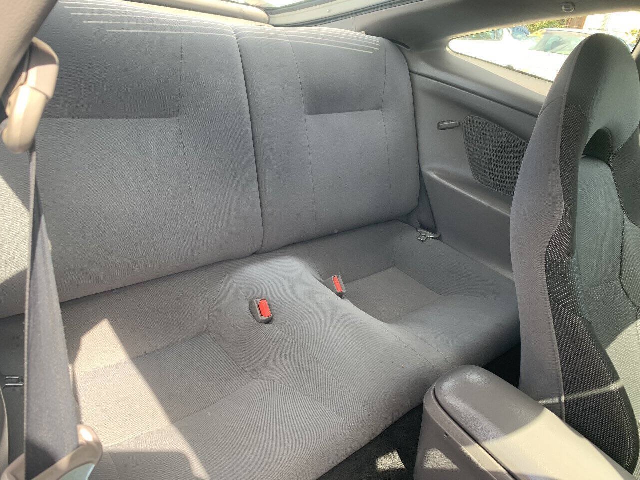 Used 2002 Toyota Celica GT FWD image 11