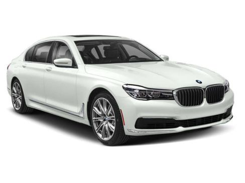 Used 2019 BMW 740i xDrive AWD/4WD image 9