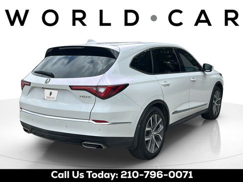 Used 2022 Acura MDX w/ Technology Package FWD image 3
