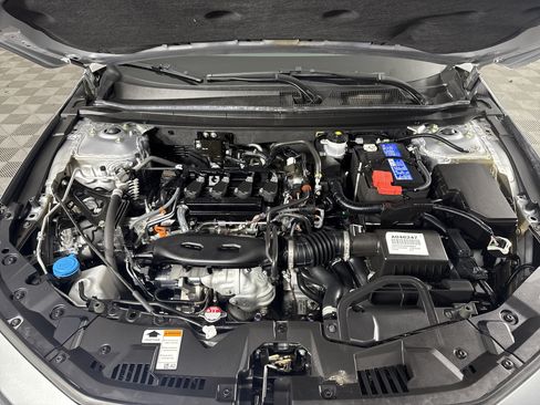 Used 2025 Honda Accord SE image 10