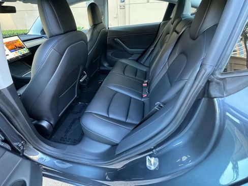Used 2023 Tesla Model 3 Standard Range RWD image 12