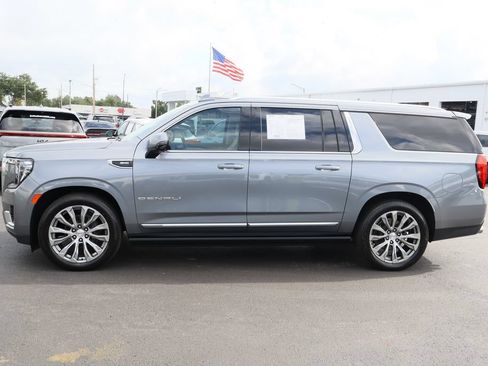 Certified 2022 GMC Yukon XL Denali w/ Denali Ultimate Package RWD image 6