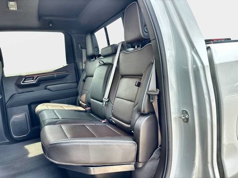 Used 2022 GMC Sierra 1500 Denali w/ Denali Reserve Package AWD/4WD image 12