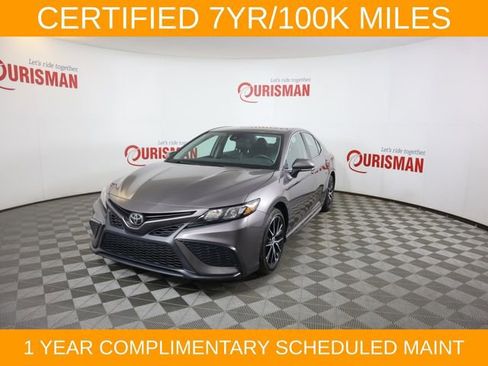 Used 2024 Toyota Camry SE FWD image 2
