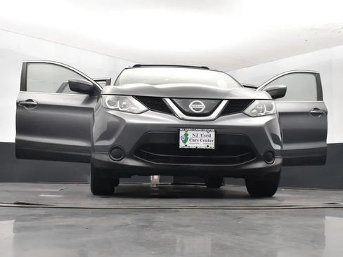 Used 2019 Nissan Rogue Sport SV FWD image 10