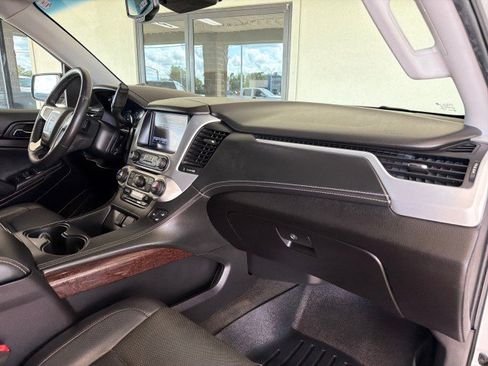 Used 2017 GMC Yukon SLT RWD image 24