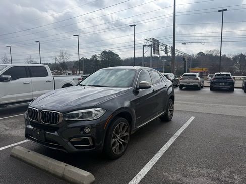 Used 2019 BMW X6 xDrive35i w/ Convenience Package image 1