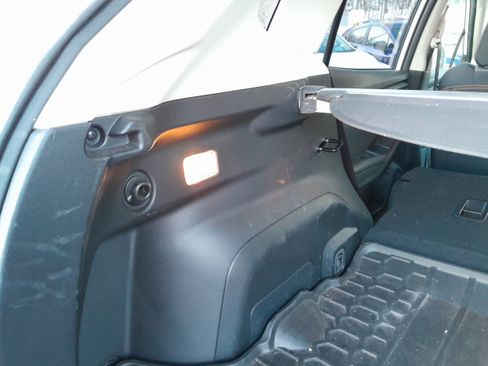 Used 2023 Subaru Crosstrek 2.0i Premium image 31