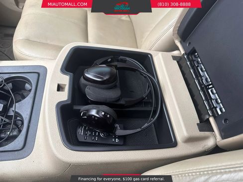 Used 2012 GMC Yukon SLT w/ SLT-2 Equipment Package AWD/4WD image 12