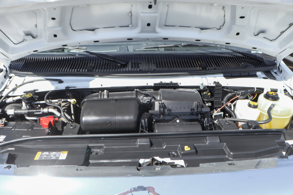 Used 2022 Ford E-450 and Econoline 450 Super Duty w/ Power Windows & Locks Group RWD image 10