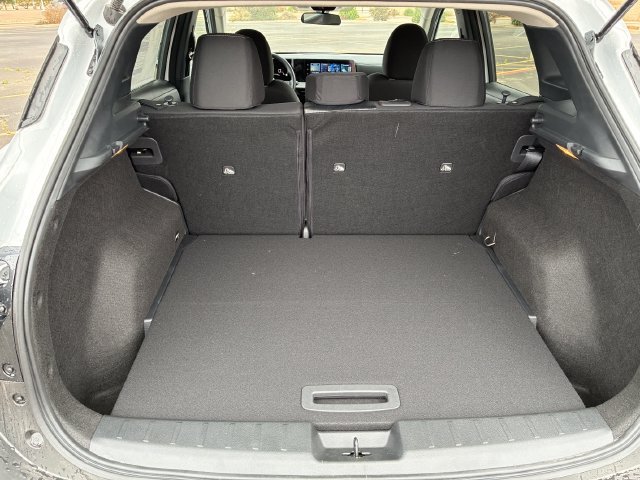 New 2026 Nissan Kicks SV w/ Charging Package FWD image 15