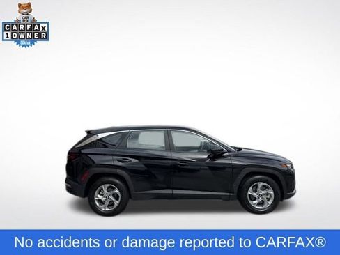 Used 2023 Hyundai Tucson SE image 2