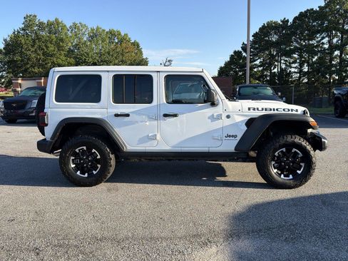 Used 2025 Jeep Wrangler Unlimited Rubicon 4xe w/ Safety Group AWD/4WD image 4