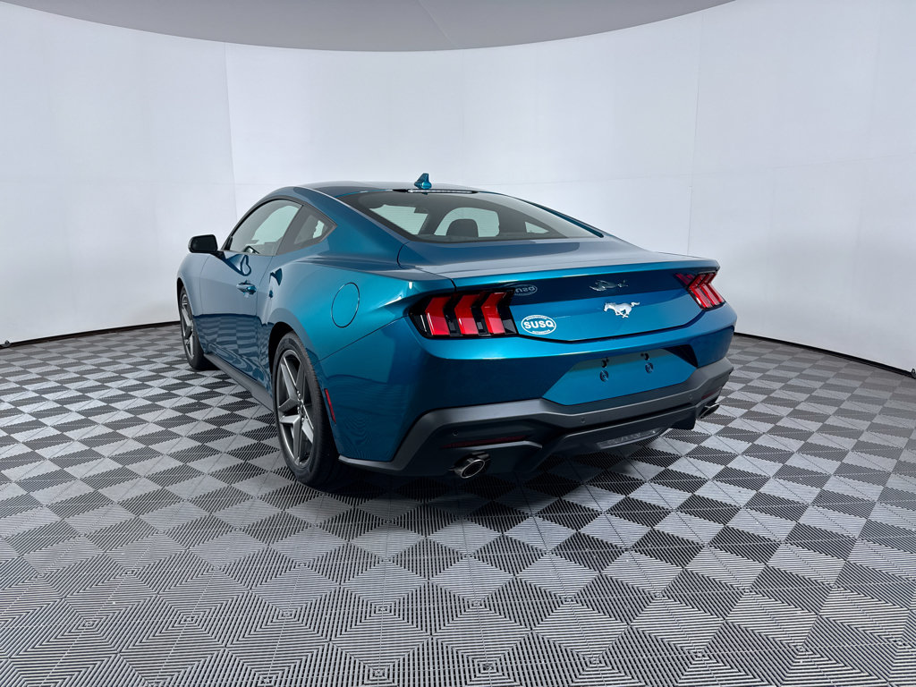 Used 2026 Ford Mustang Coupe RWD image 18