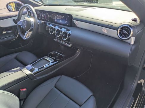 Used 2025 Mercedes-Benz CLA 250 4MATIC image 30