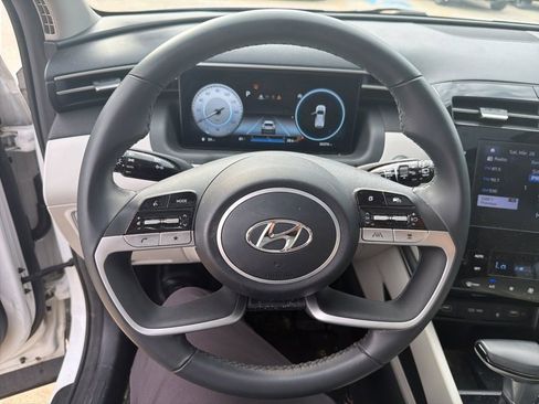 Used 2023 Hyundai Tucson SEL w/ Convenience Package image 4