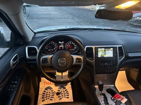 Used 2013 Jeep Grand Cherokee Laredo image 17