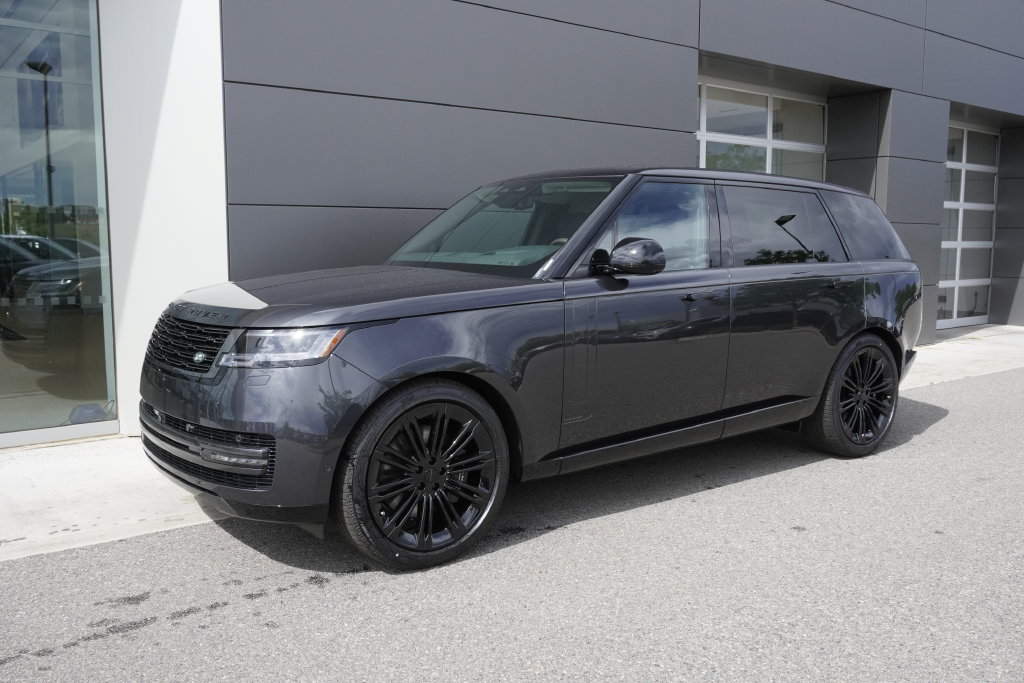 New 2026 Land Rover Range Rover Long Wheelbase Autobiography AWD/4WD image 3