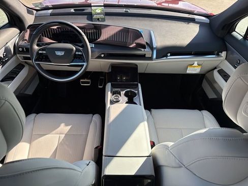 New 2026 Cadillac Vistiq Sport w/ LPO, Floor Liner Package image 21