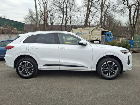 Certified 2025 Audi Q5 Premium Plus w/ Premium Plus image 26