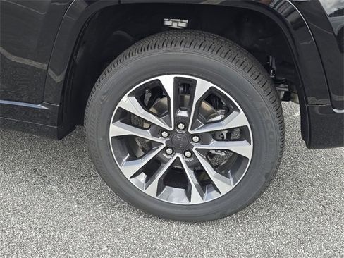 New 2025 Jeep Grand Cherokee Overland w/ Adv Protech Group III image 7