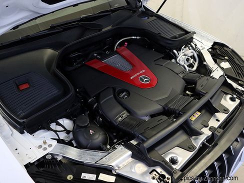 Used 2022 Mercedes-Benz GLC 43 AMG AMG GLC 43 image 39