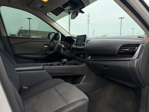 Used 2021 Nissan Rogue SV FWD image 28