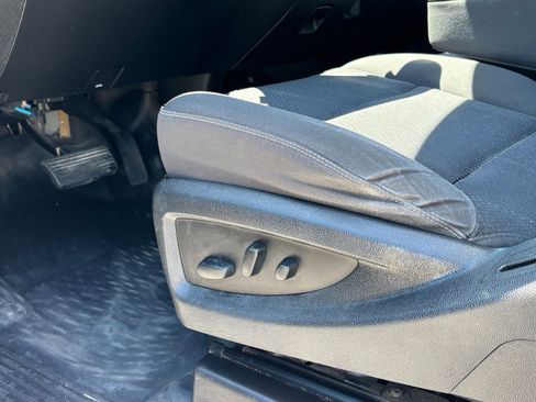 Used 2018 Chevrolet Silverado 2500 LT AWD/4WD image 13