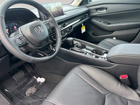 New 2025 Honda Accord EX-L image 10