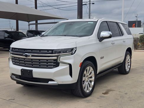 Certified 2021 Chevrolet Tahoe Premier w/ Premium Package image 3
