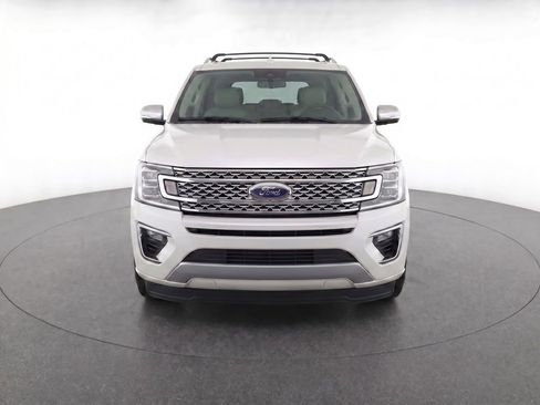 Used 2019 Ford Expedition Max Platinum RWD image 2