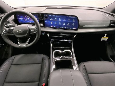 New 2025 Chevrolet Traverse LT w/ Enhanced Driving Package image 4