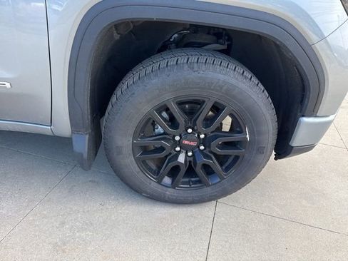 Used 2023 GMC Sierra 1500 Pro w/ Graphite Edition image 9